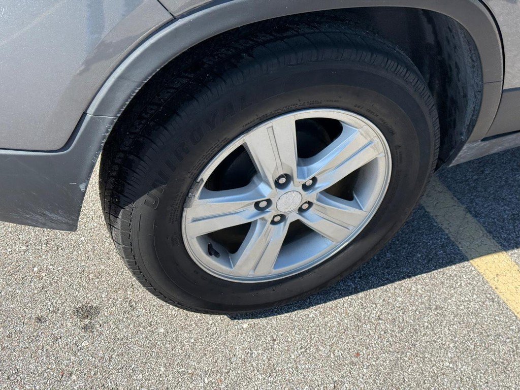 Used 2020 Chevrolet Trax LS w/ Tint and Cruise Package FWD image 8
