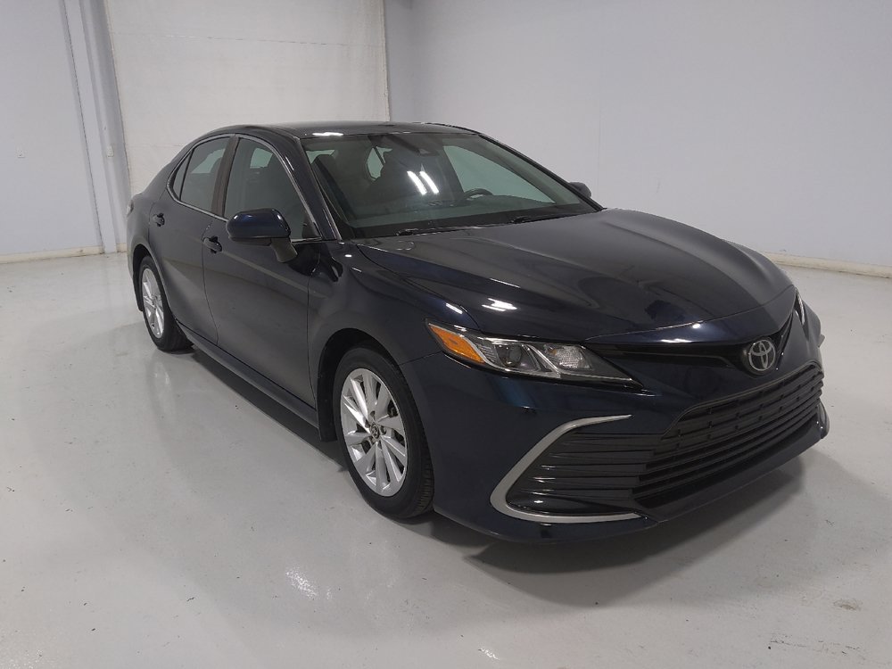 Used 2021 Toyota Camry LE FWD image 13
