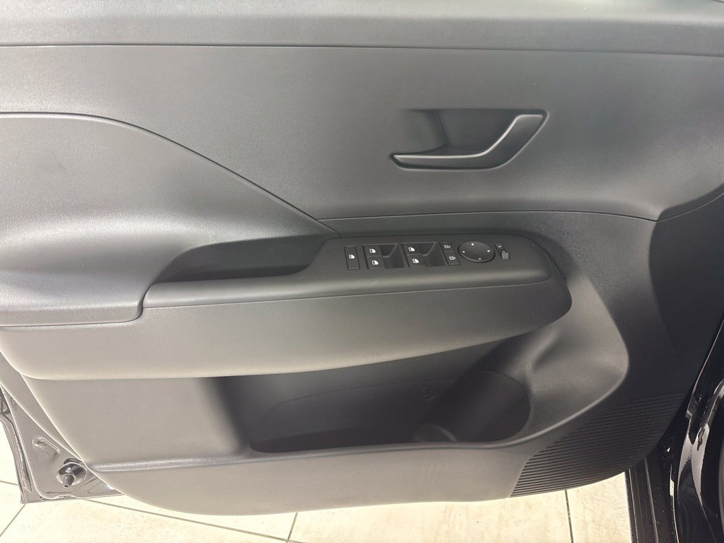 New 2027 Hyundai Kona SEL Sport FWD image 17