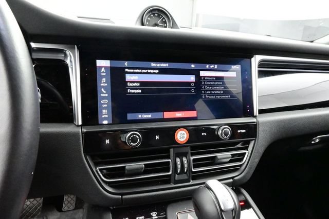 Certified 2023 Porsche Macan AWD/4WD image 10