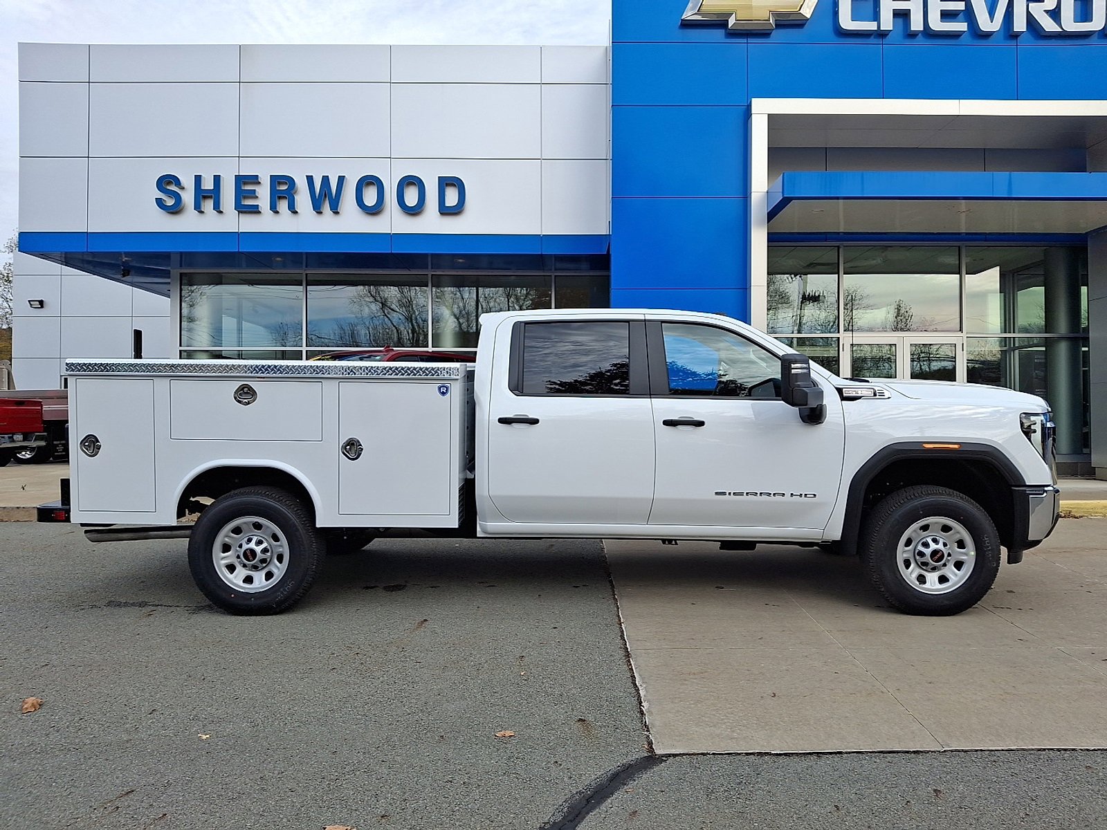 New 2026 GMC Sierra 3500 Pro w/ Convenience Package image 7