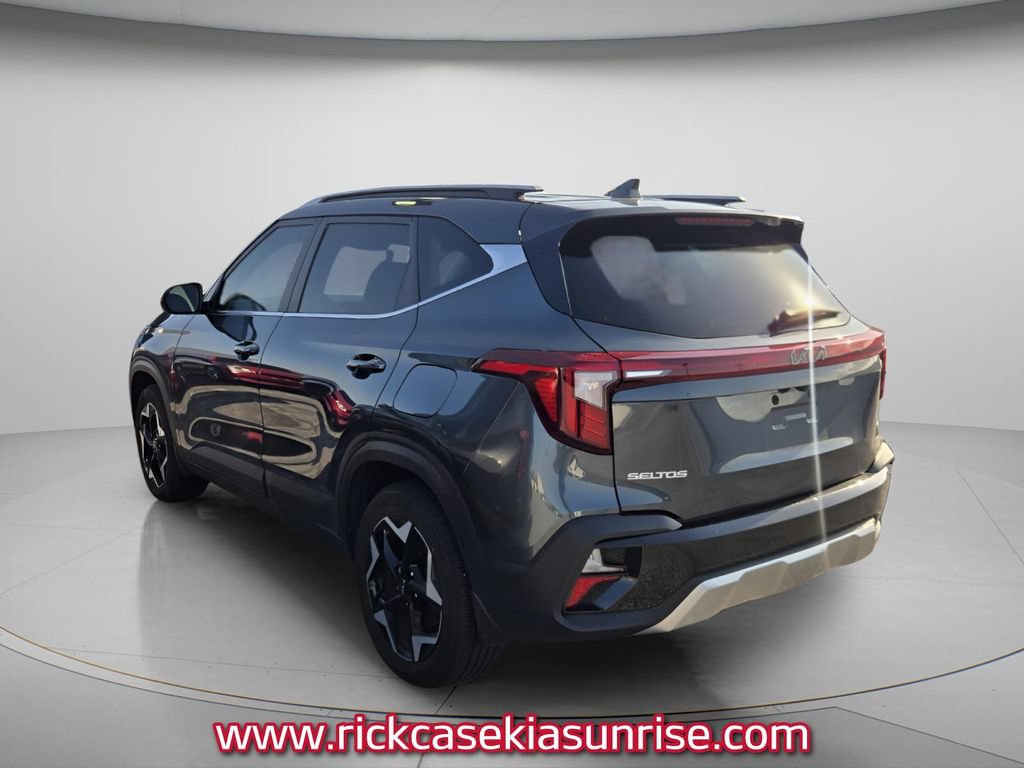 Used 2024 Kia Seltos EX AWD/4WD image 8
