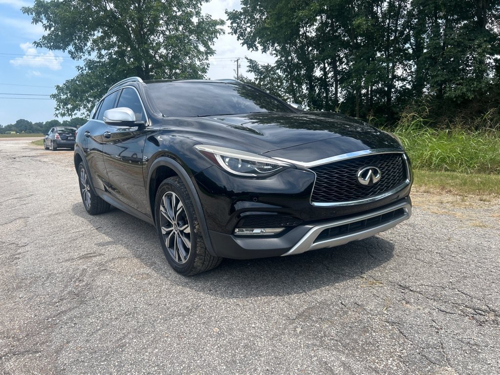 Used 2017 INFINITI QX30 Premium w/ Navigation Package
