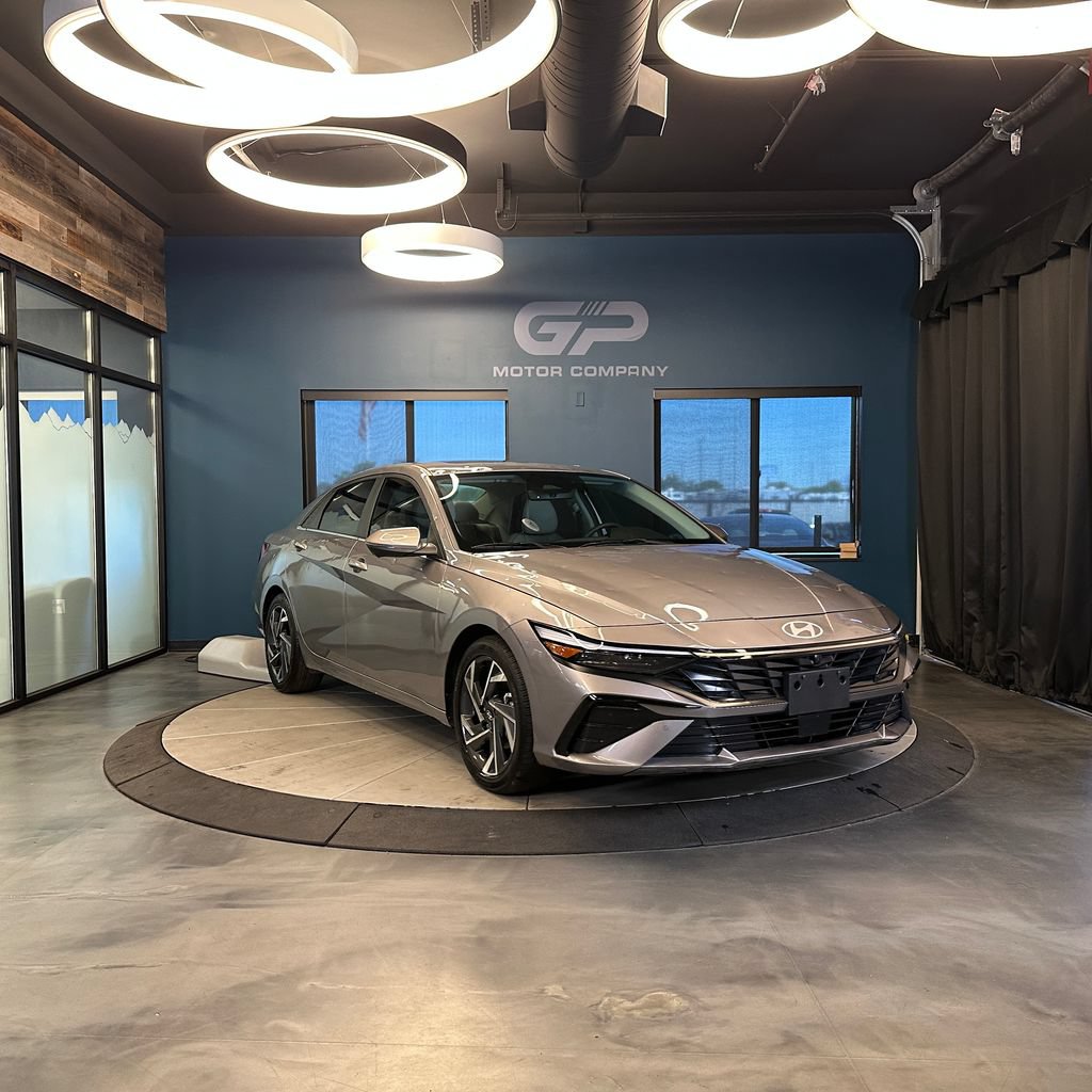 Used 2024 Hyundai Elantra Limited