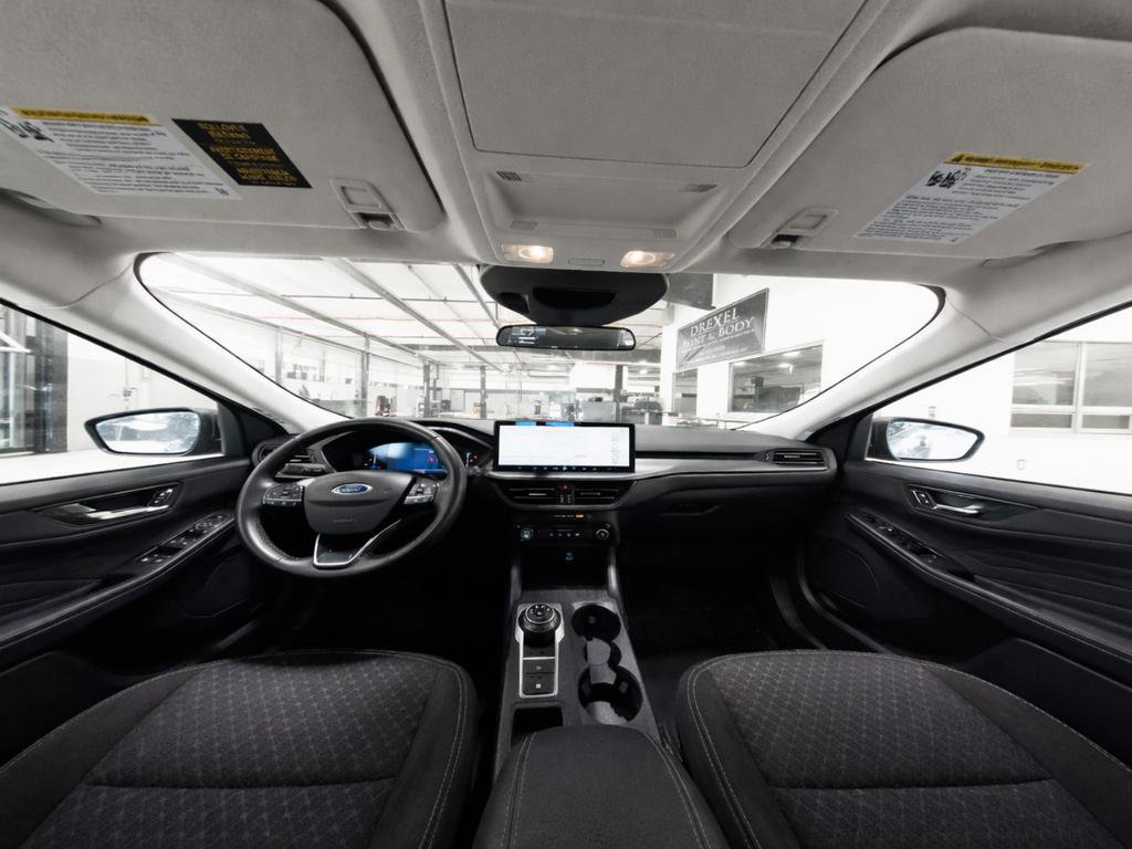 Used 2023 Ford Escape Active w/ Tech Pack #1 FWD image 11