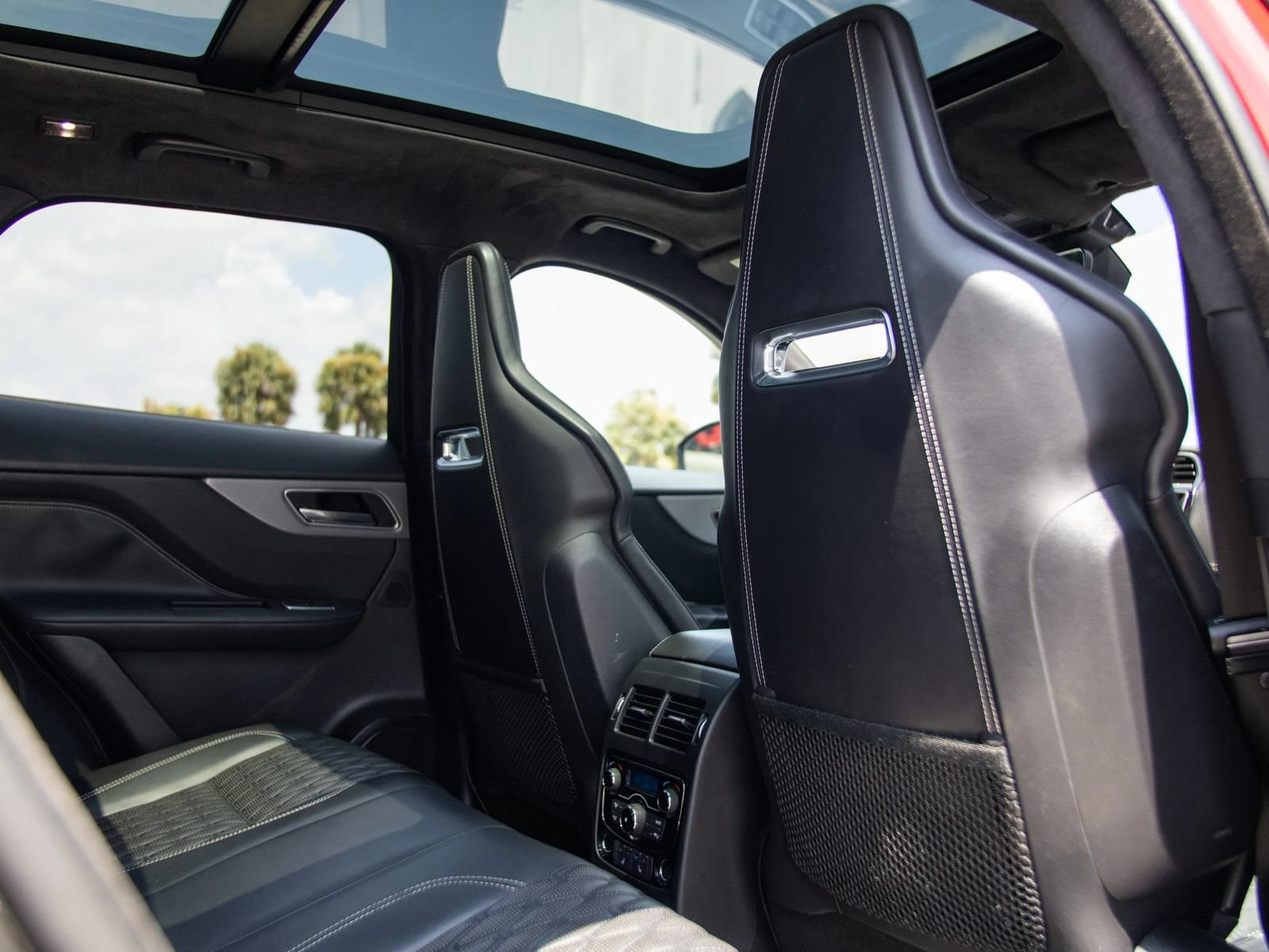 Used 2020 Jaguar F-PACE SVR AWD/4WD image 28