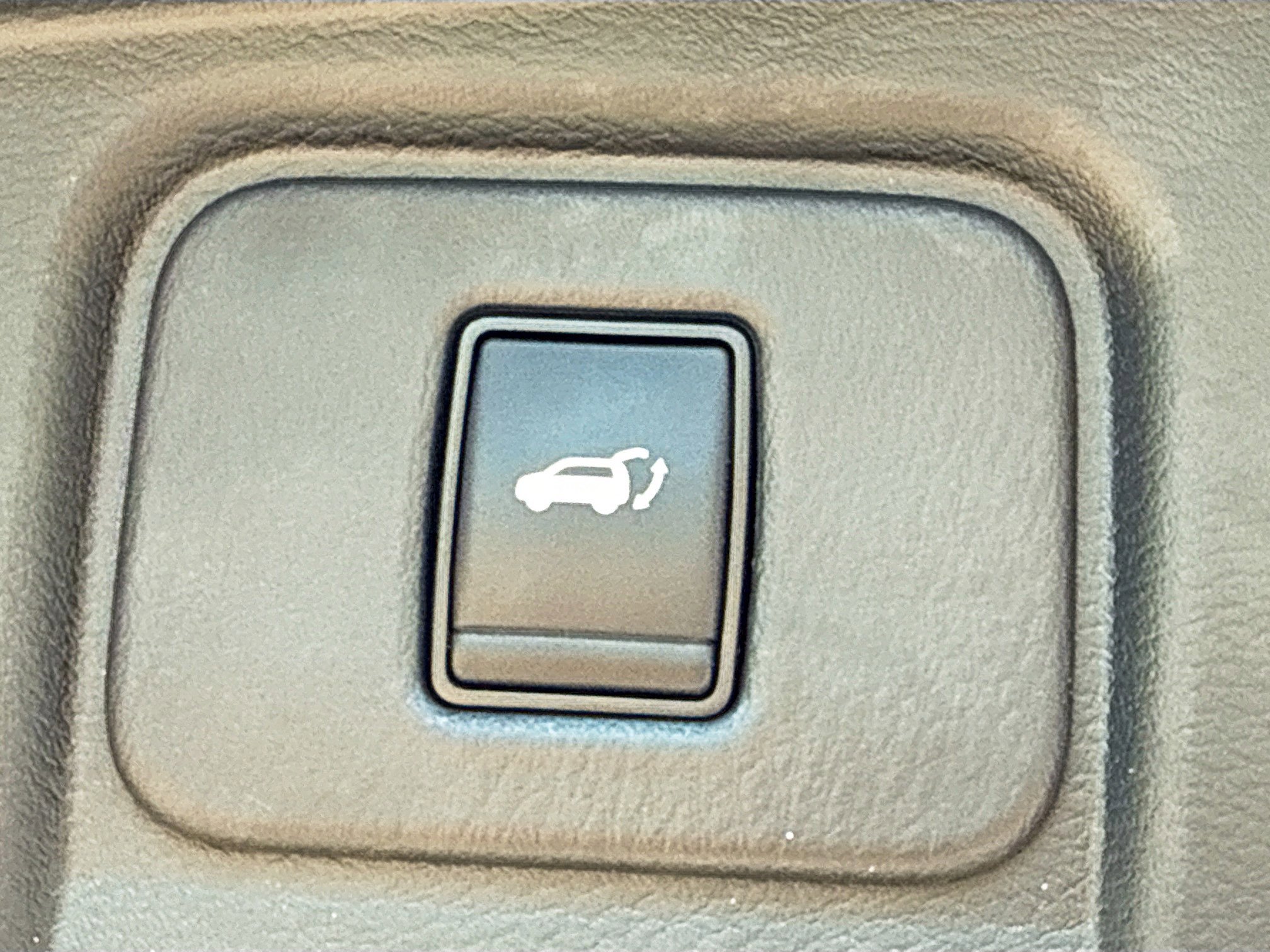 Used 2023 Nissan Murano SL w/ Cargo Package FWD image 12