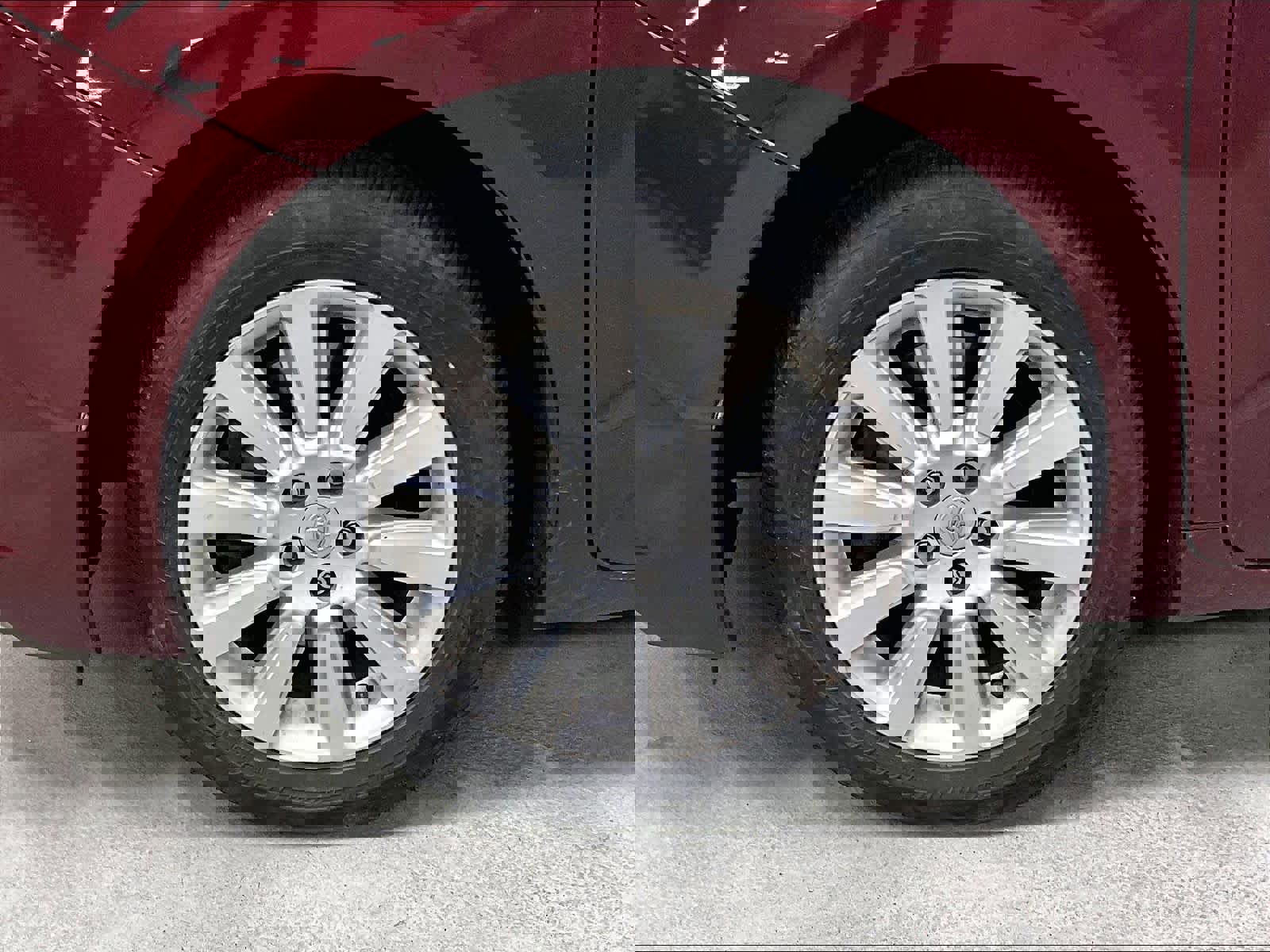 Certified 2015 Toyota Sienna LE image 4