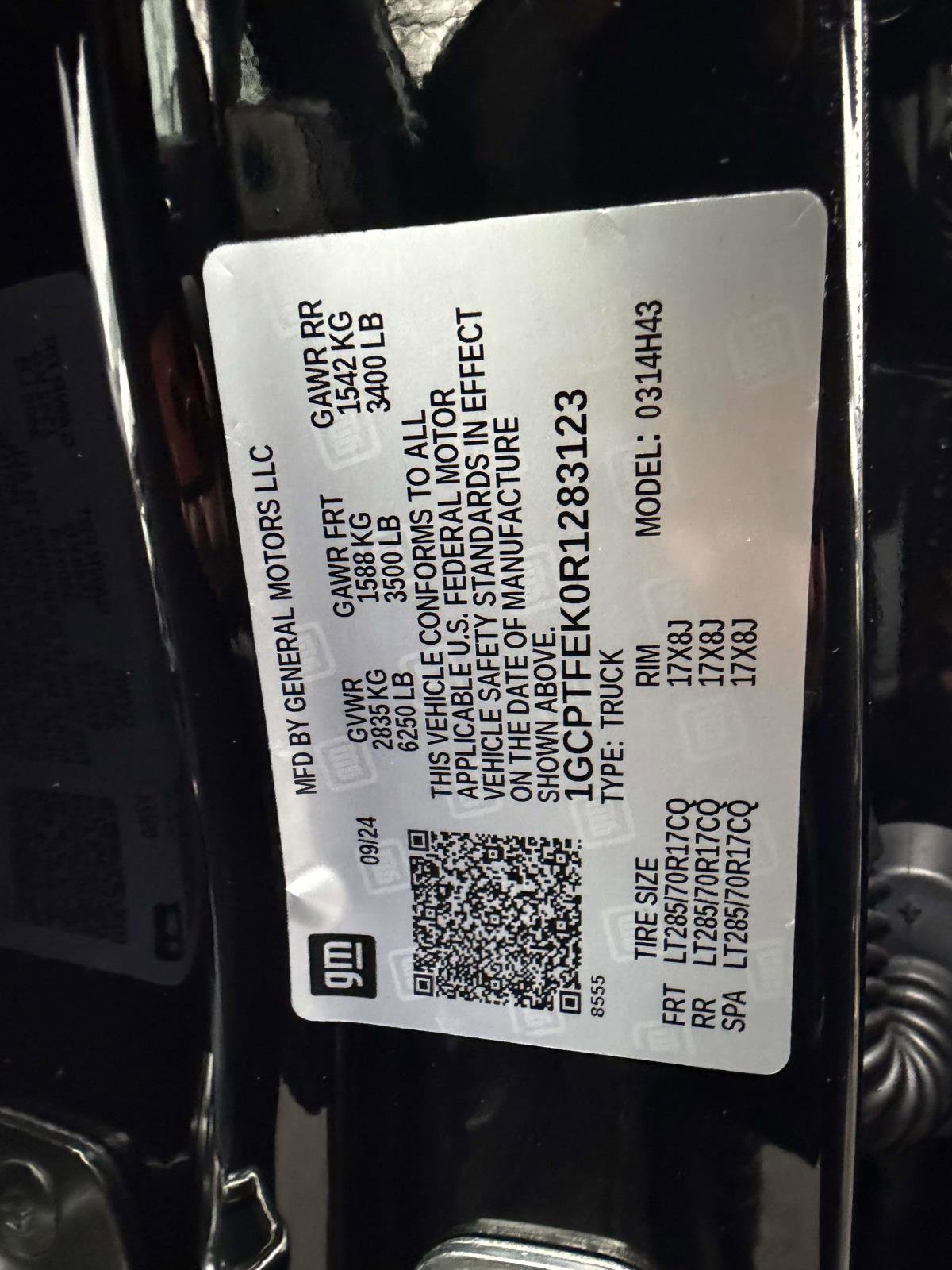 Certified 2024 Chevrolet Colorado ZR2 w/ Safety Package image 18