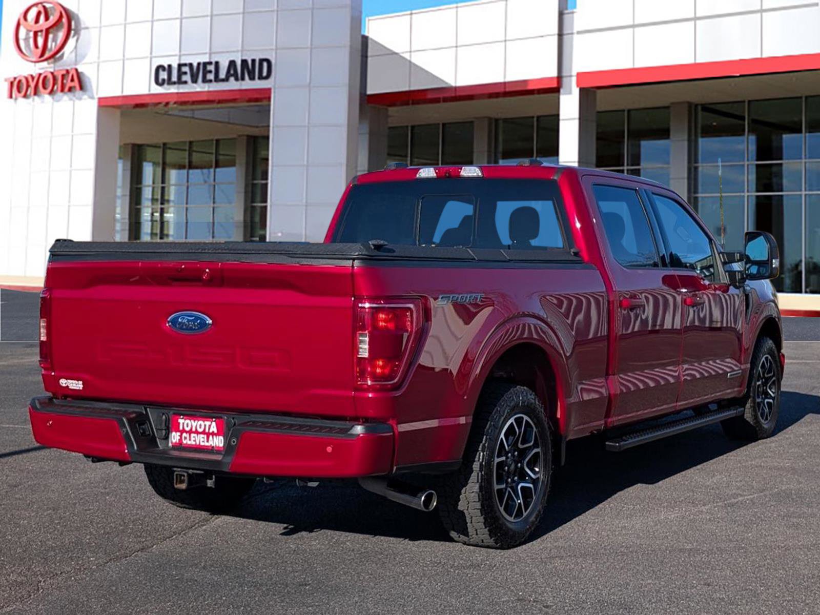 Used 2022 Ford F150 XLT w/ Equipment Group 302A High image 7