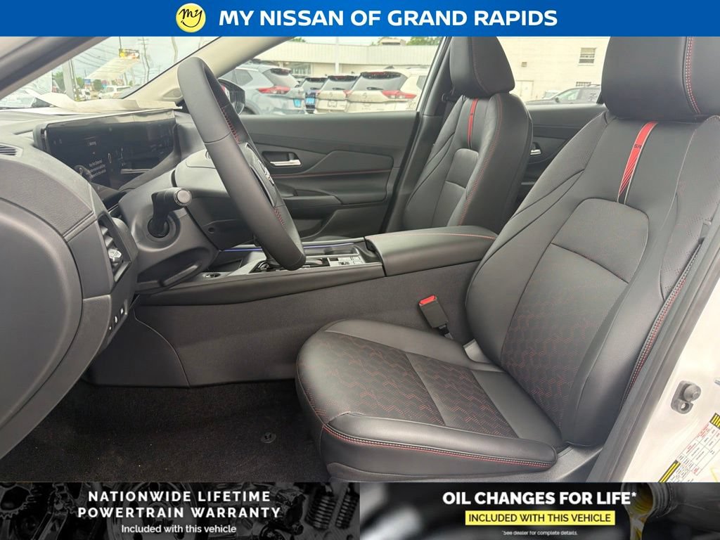 New 2026 Nissan Sentra SR FWD image 12