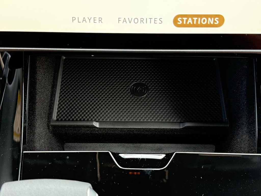 New 2025 Land Rover Range Rover Sport Dynamic SE image 23