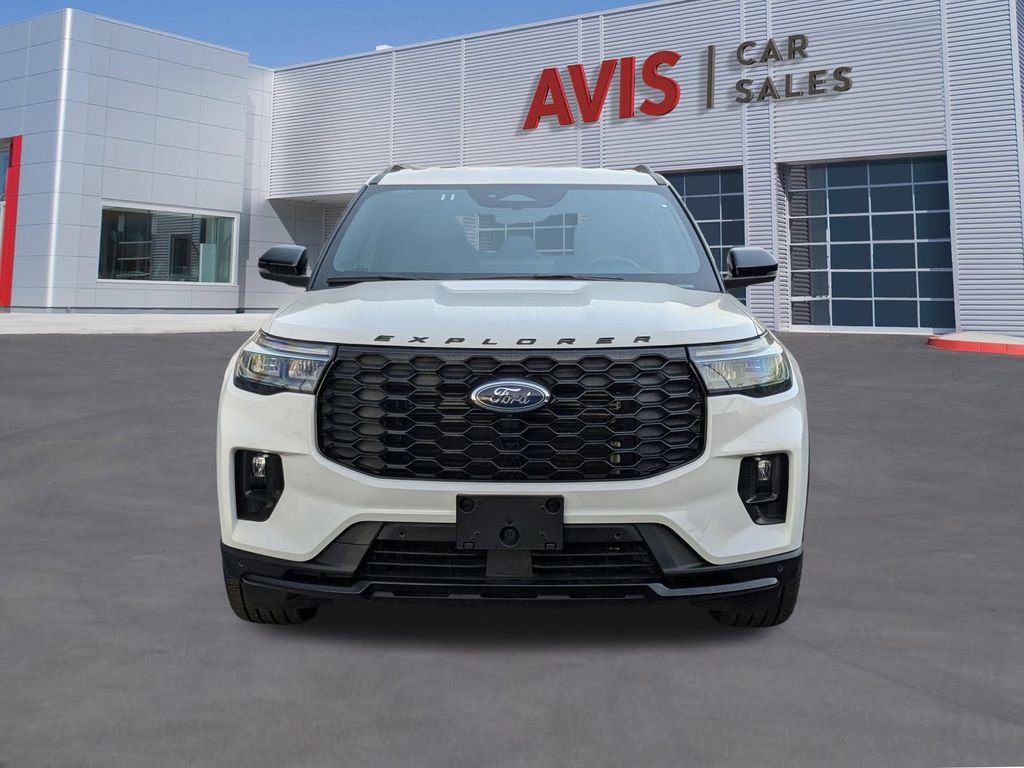 Used 2025 Ford Explorer ST-Line w/ ST-Line Street Pack image 10