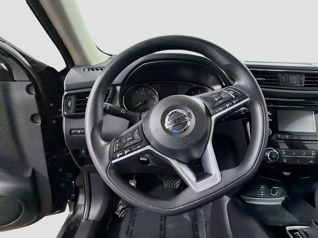 Used 2017 Nissan Rogue S FWD image 13