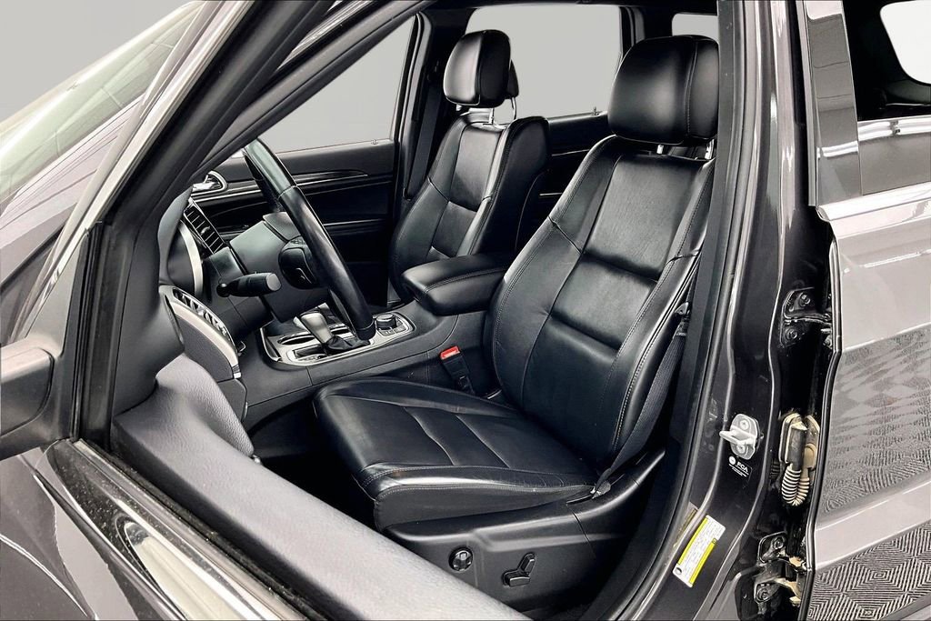 Used 2021 Jeep Grand Cherokee Limited AWD/4WD image 25