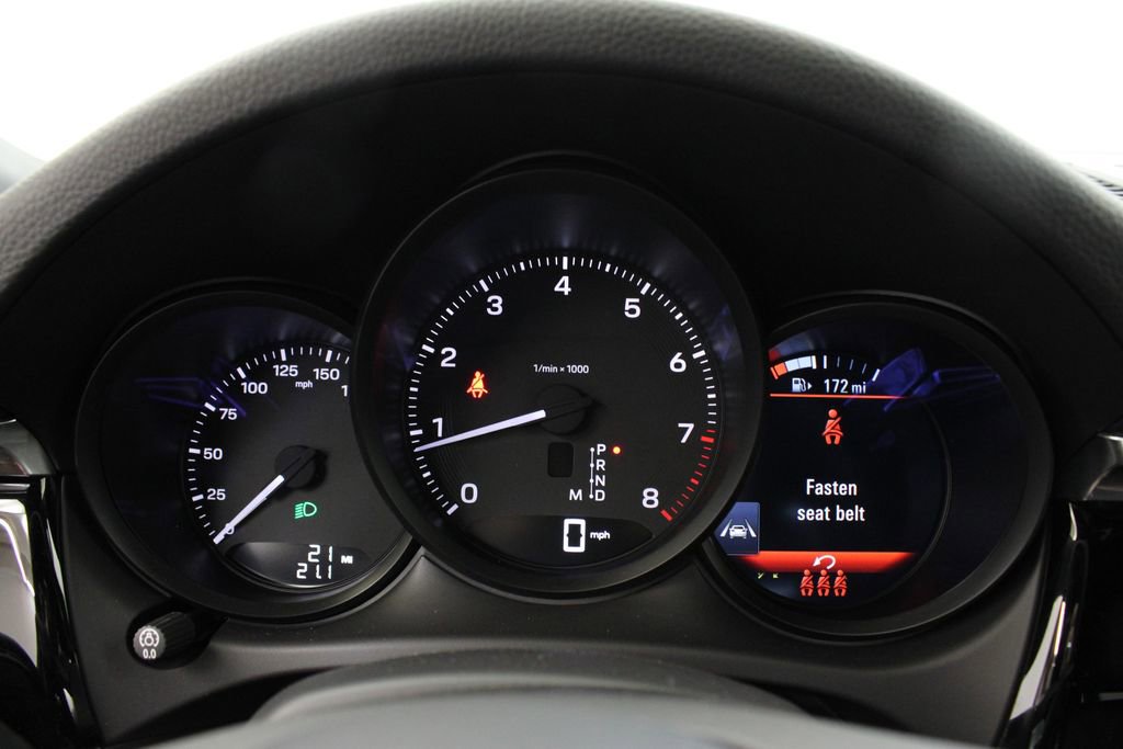 New 2026 Porsche Macan image 17