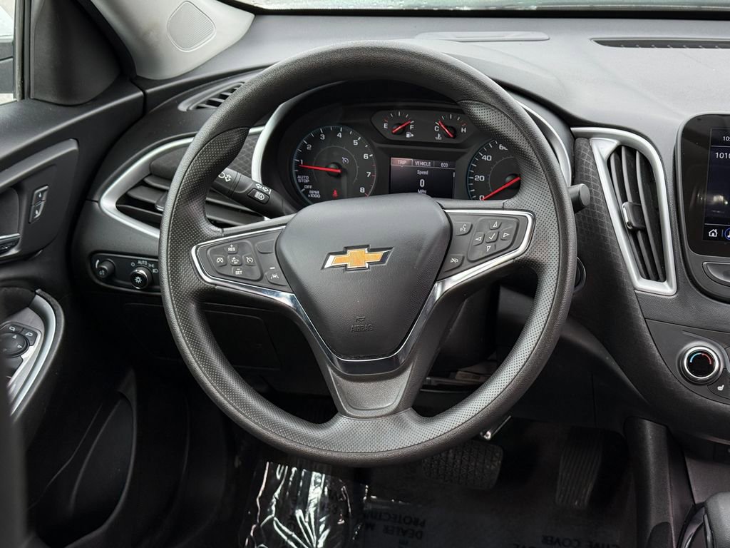 Used 2023 Chevrolet Malibu LT image 17