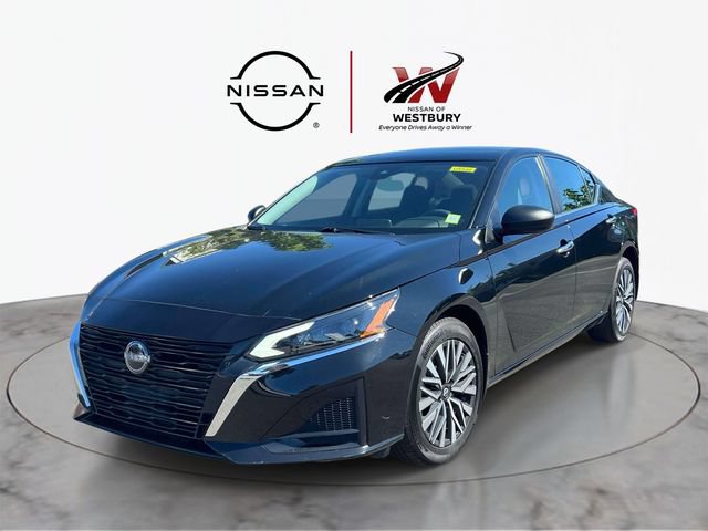 Used 2024 Nissan Altima 2.5 SV AWD/4WD image 4