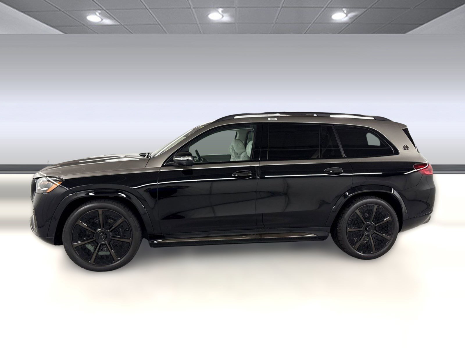 New 2026 Mercedes-Benz Maybach GLS 600 4MATIC image 2