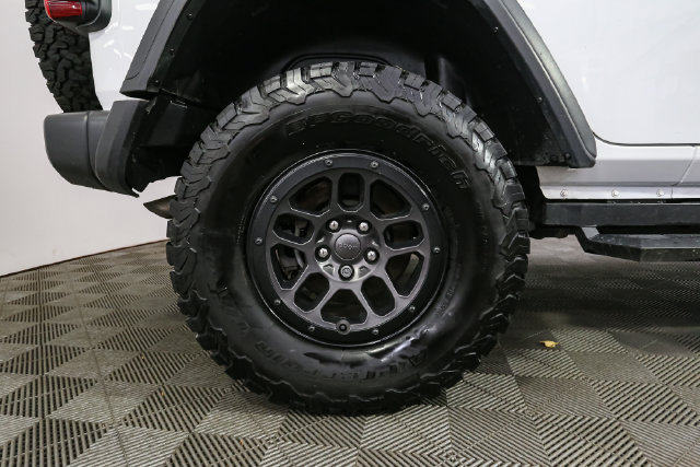 Used 2023 Jeep Wrangler Unlimited Rubicon w/ Xtreme 35 Tire Package AWD/4WD image 15