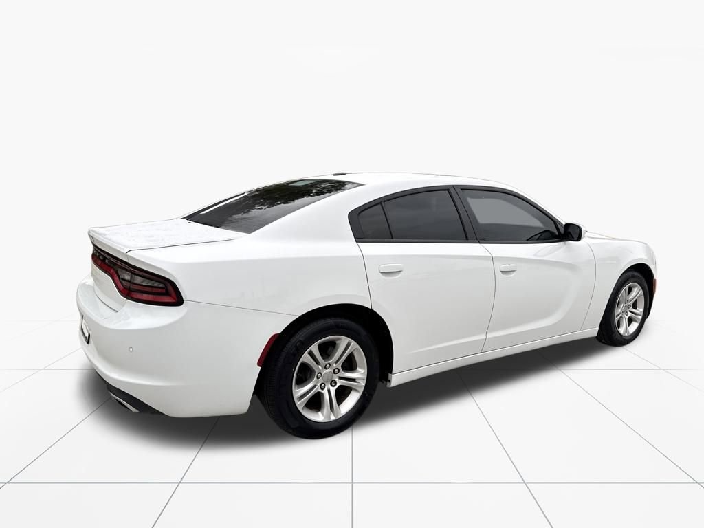 Used 2020 Dodge Charger SXT w/ Leather Interior Group image 9