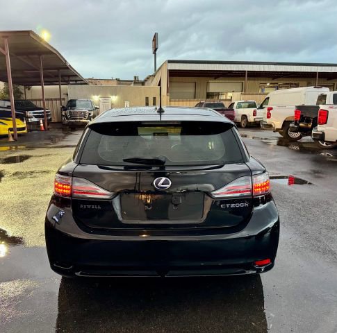 Used 2011 Lexus CT 200h Premium image 5
