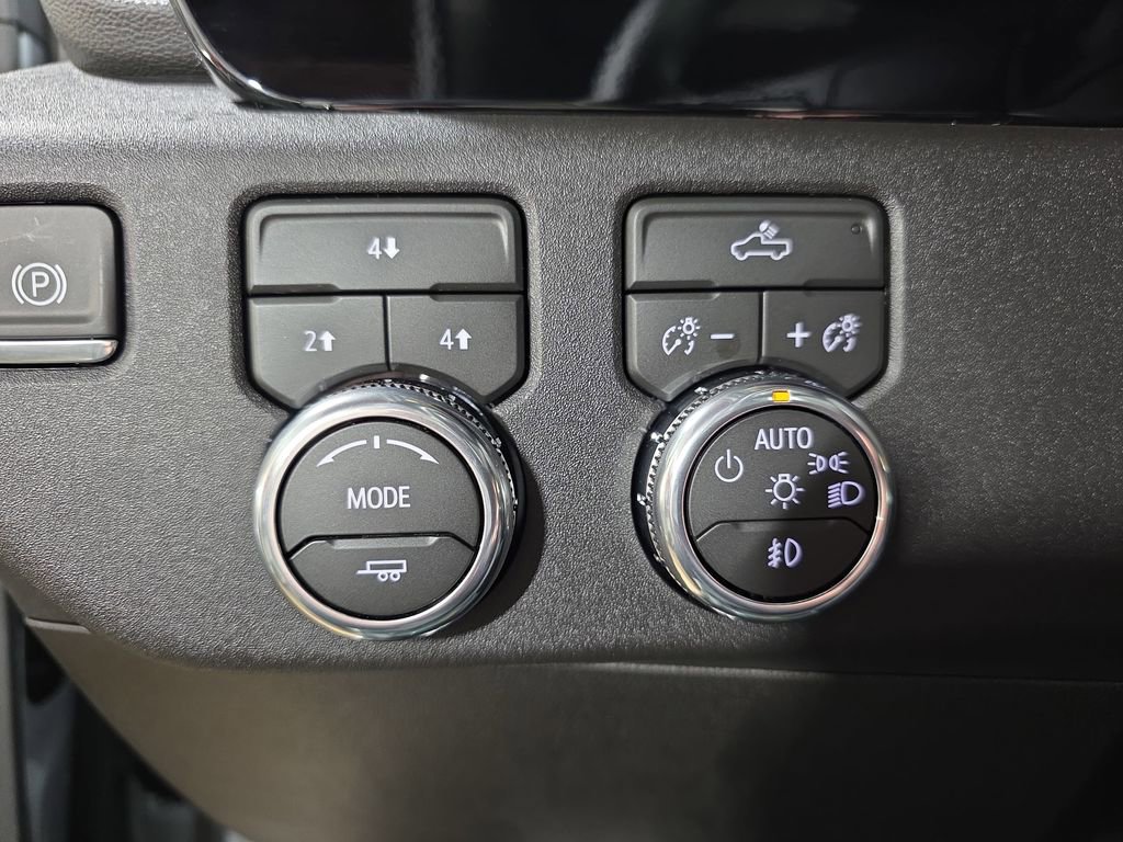 New 2026 GMC Sierra 2500 SLE w/ SLE Value Package; image 27