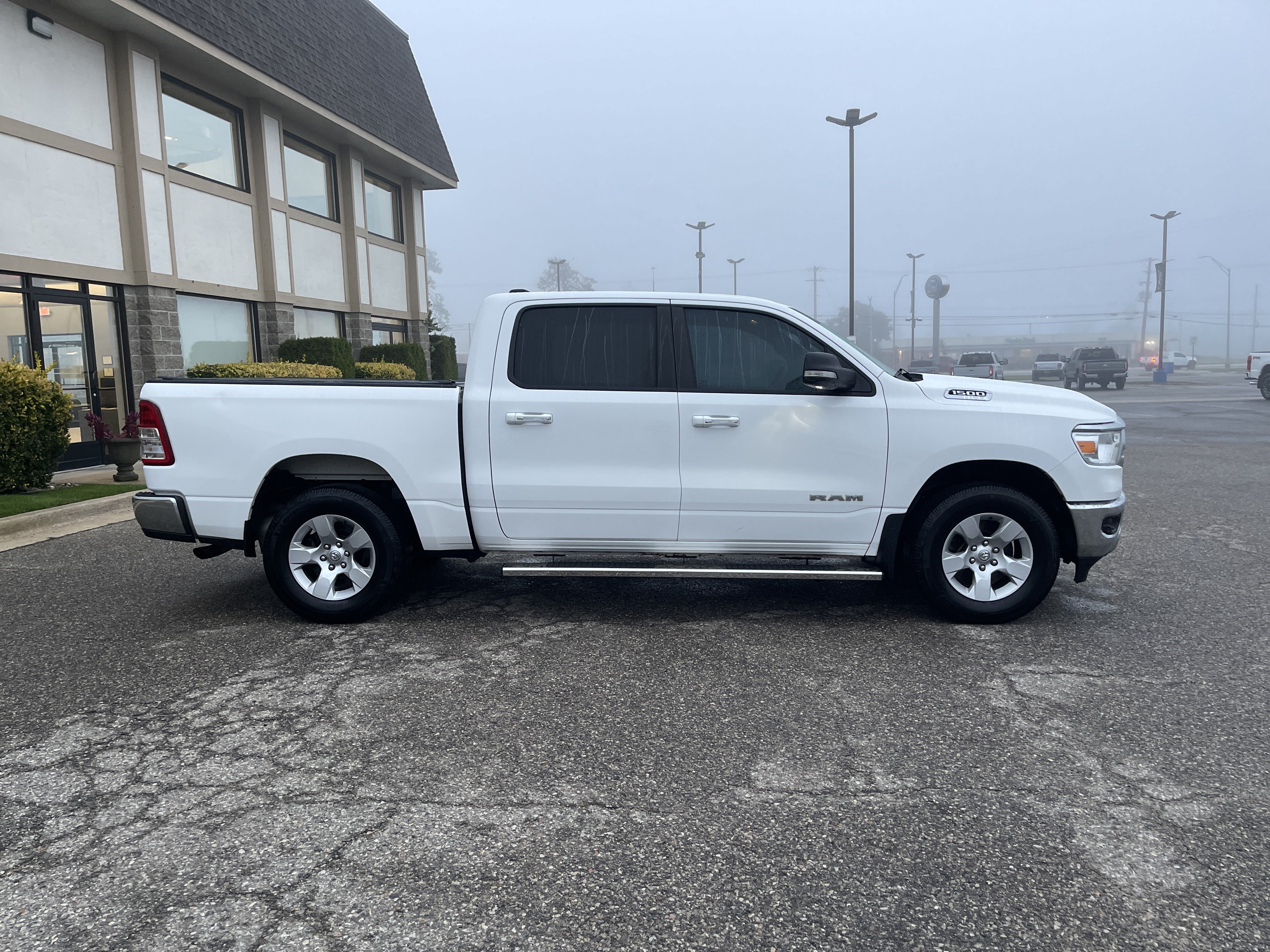 Used 2019 RAM 1500 Big Horn AWD/4WD image 3