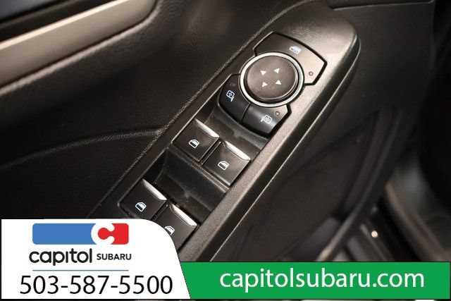 Used 2022 Ford Escape SEL w/ Technology Package FWD image 12