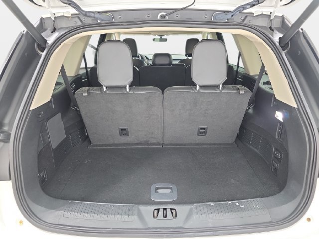 Certified 2023 Lincoln Aviator AWD image 31