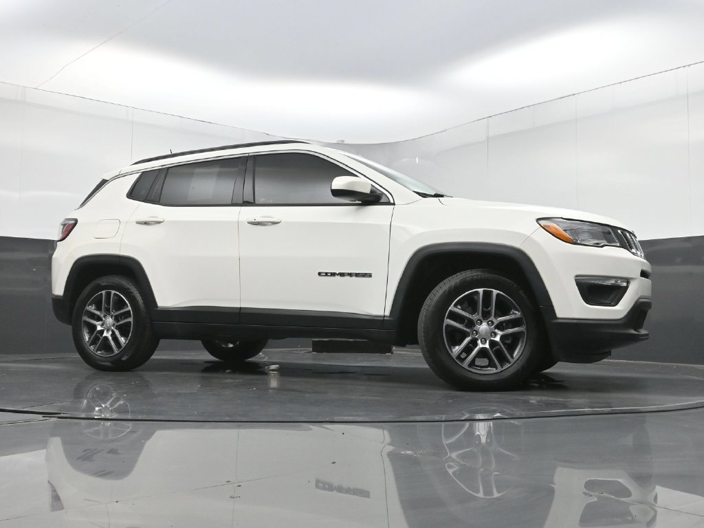Used 2019 Jeep Compass Latitude w/ Popular Equipment Group FWD image 19