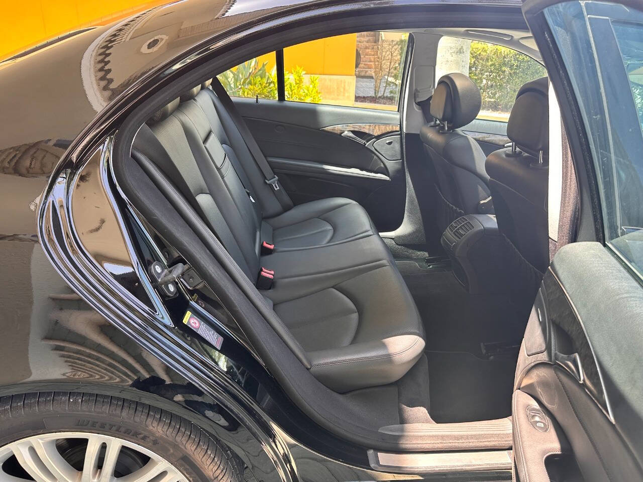 Used 2007 Mercedes-Benz E 350 Sedan image 24