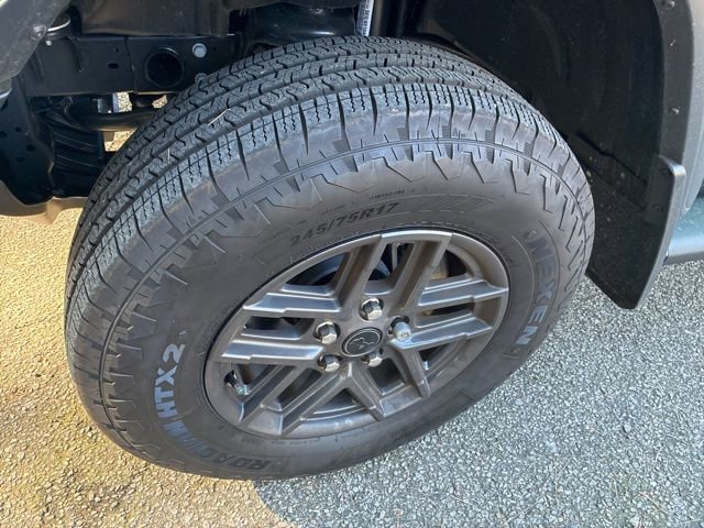 Used 2025 Jeep Wrangler Sport image 11