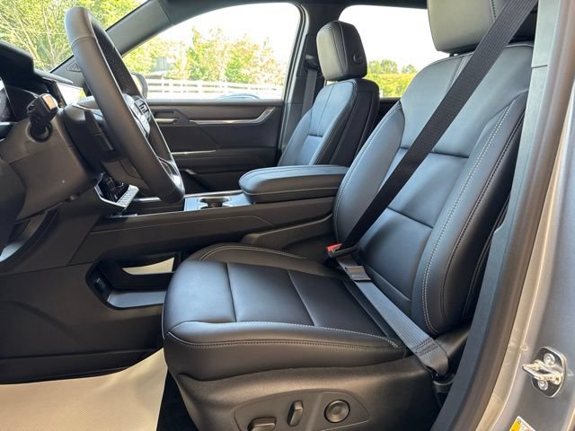 New 2026 GMC Acadia Elevation w/ Elevation Premium Package AWD/4WD image 14