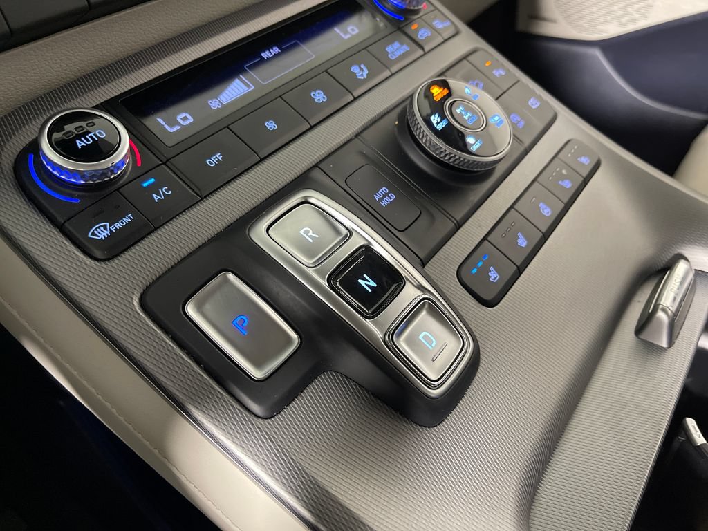 Certified 2024 Hyundai Palisade Limited AWD/4WD image 24