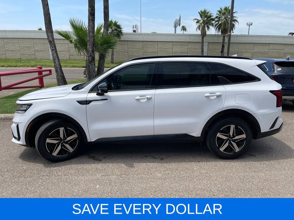 Used 2021 Kia Sorento S w/ Panoramic Sunroof Package FWD image 3