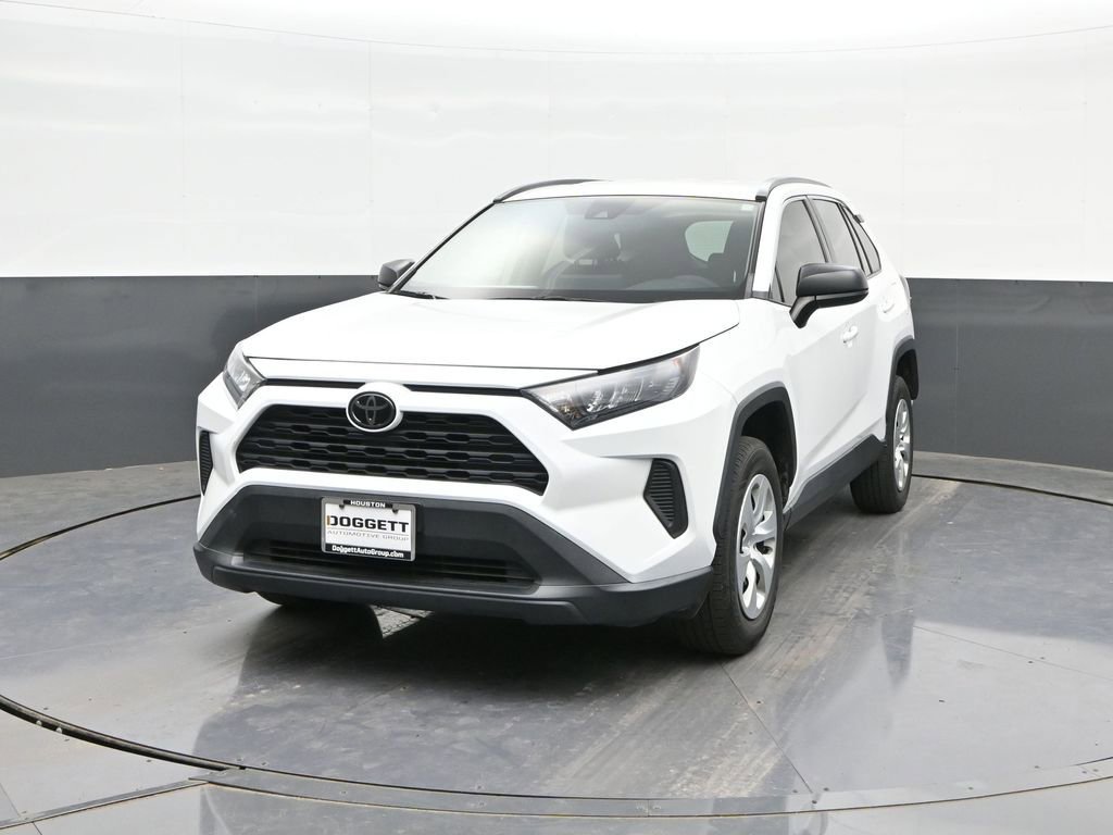 Used 2021 Toyota RAV4 LE image 26