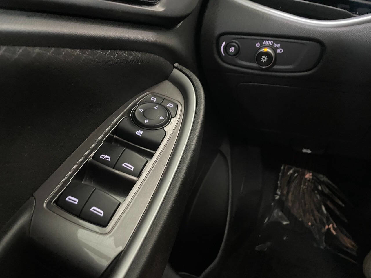 Used 2023 Chevrolet Malibu LT image 37