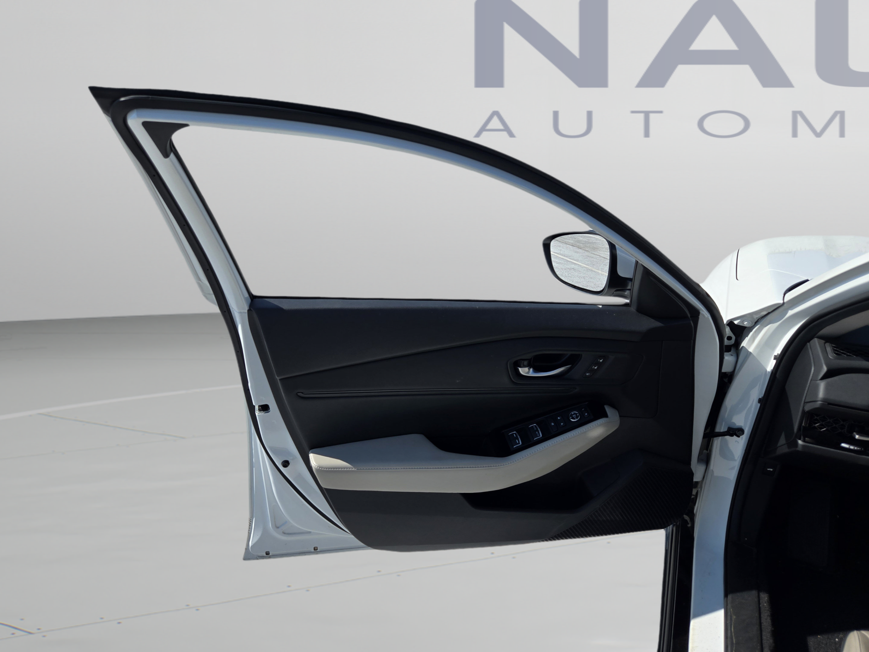 Used 2023 Honda Accord Touring image 8