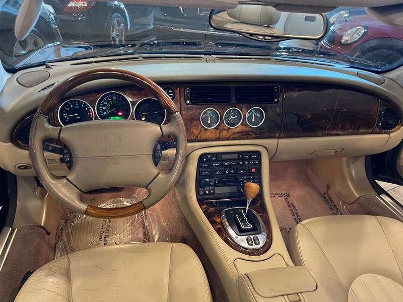 Used 2006 Jaguar XK8 Convertible image 81