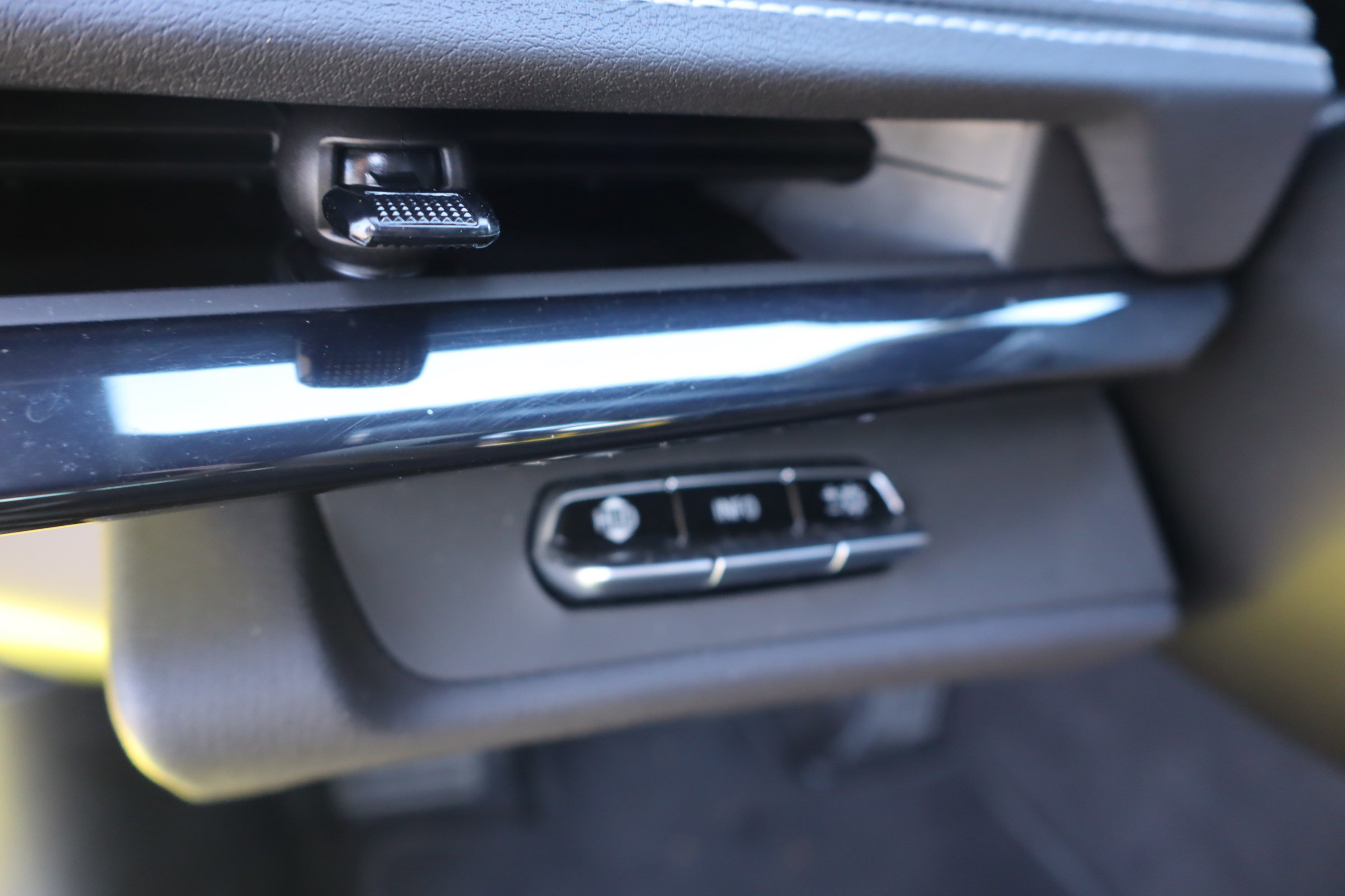 Used 2024 Chevrolet Corvette Stingray Preferred Cpe w/ Z51 Performance Package image 17