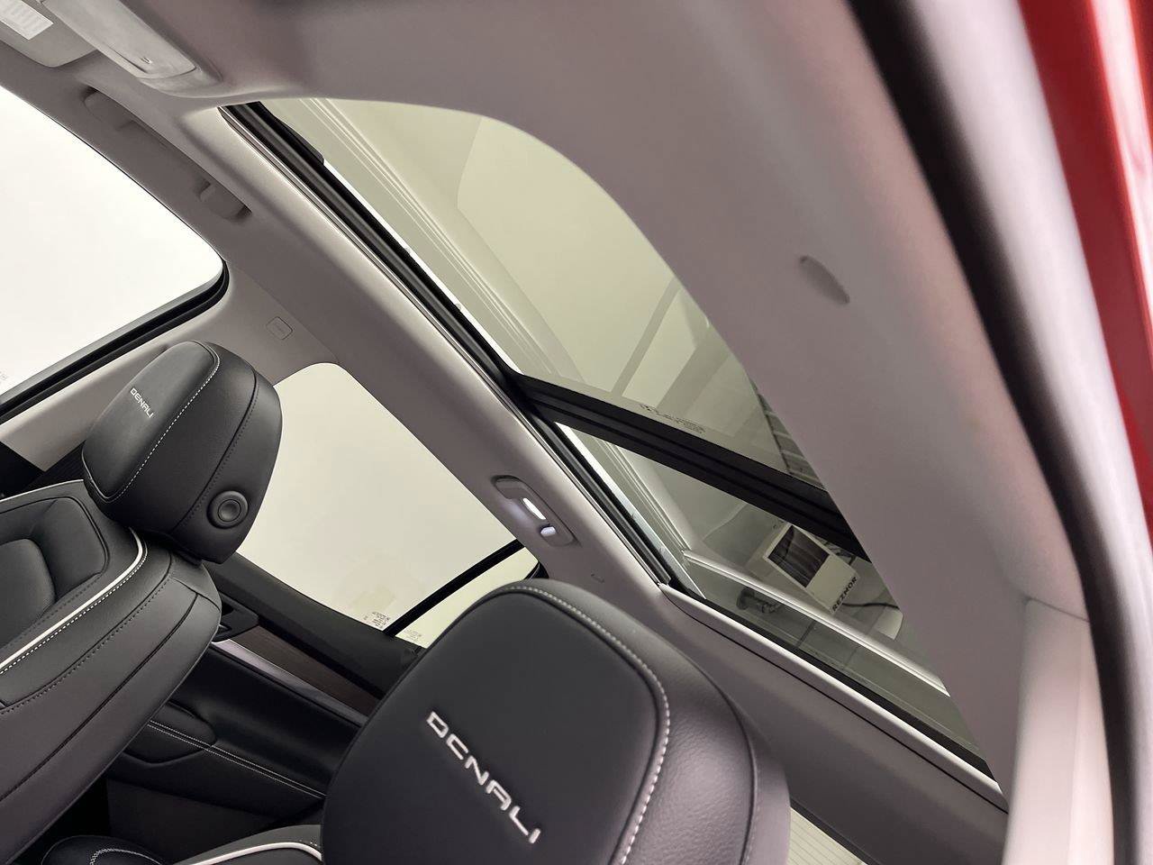 Certified 2026 GMC Terrain Denali AWD/4WD image 7