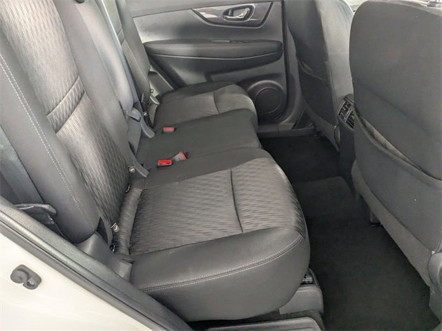 Used 2019 Nissan Rogue SV image 29