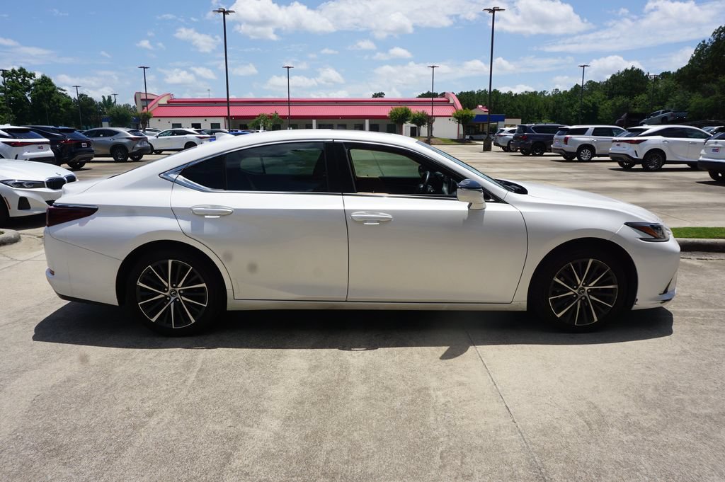 Used 2024 Lexus ES 350 w/ Premium Package FWD image 26