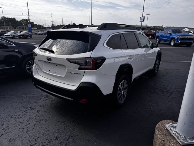 Used 2024 Subaru Outback Premium image 2