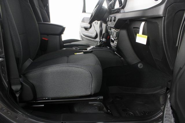 New 2026 Jeep Gladiator Sport image 19