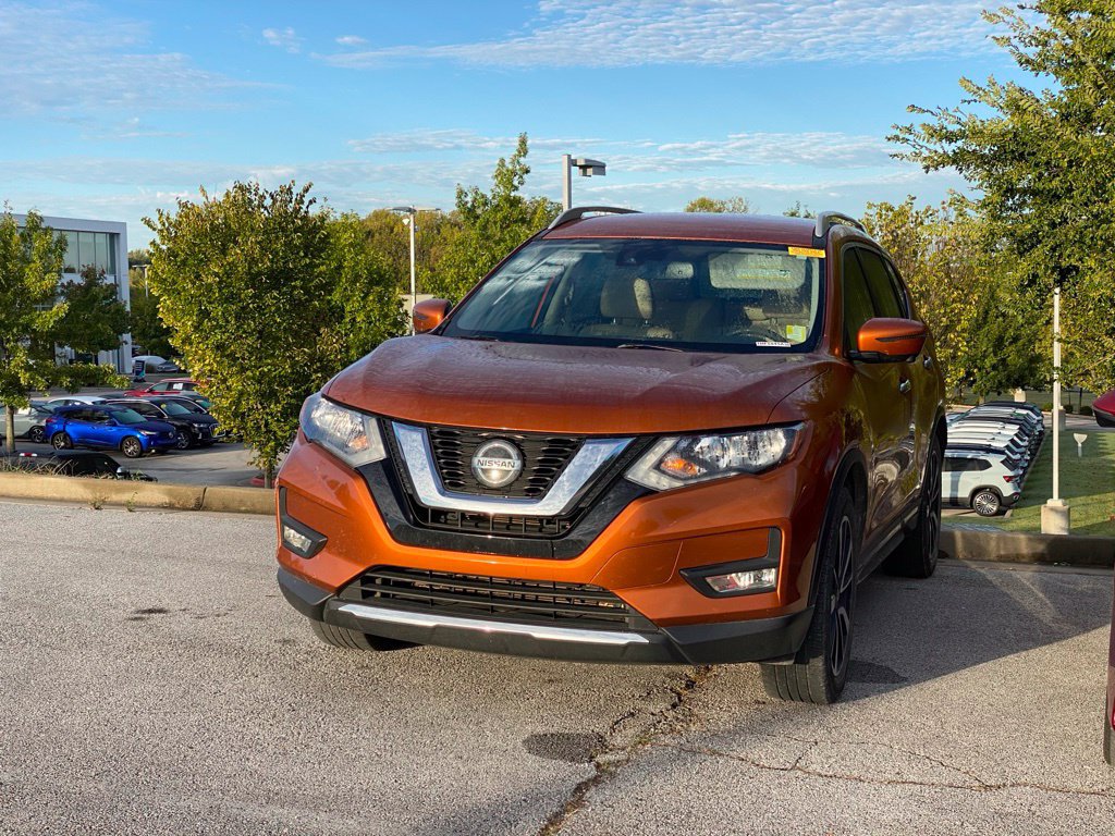 Used 2019 Nissan Rogue SL FWD image 3