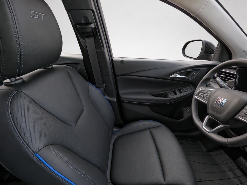 Used 2025 Buick Encore GX Sport Touring w/ Comfort Package FWD image 11