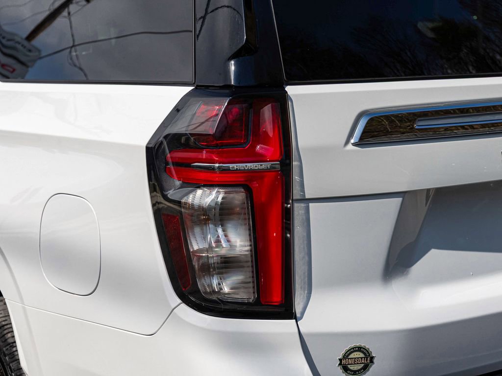 Used 2022 Chevrolet Suburban LT AWD/4WD image 34
