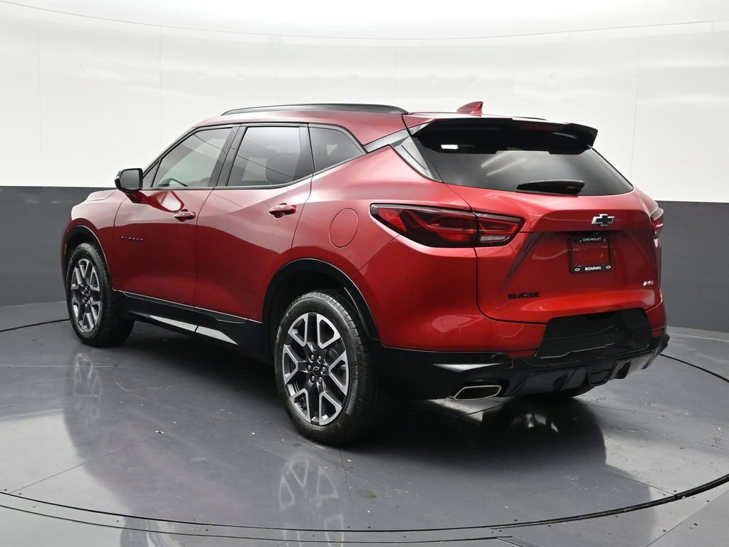 Used 2024 Chevrolet Blazer RS image 3